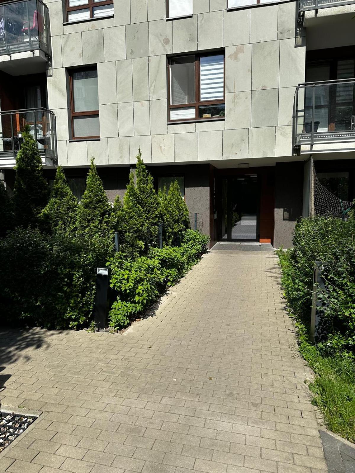 Park Jurajska Przy Jeziorku